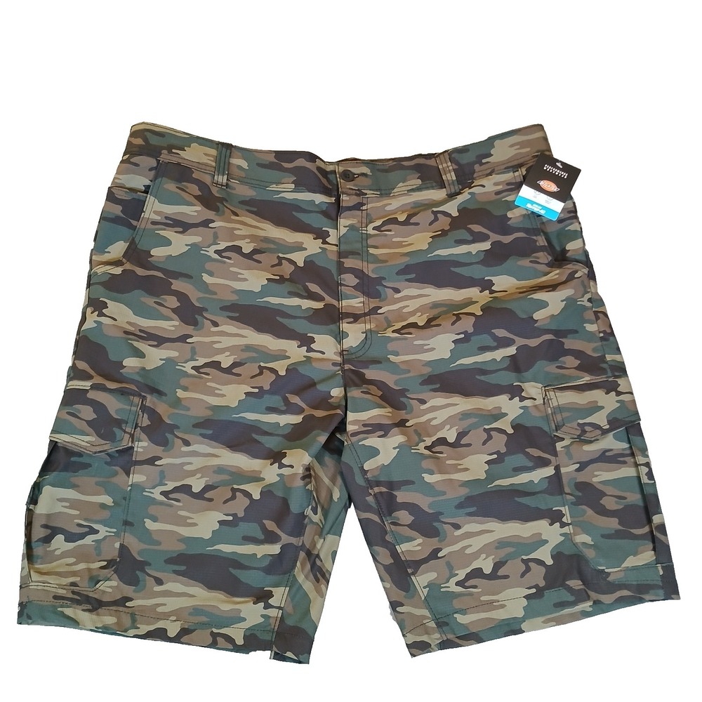 Dickies Mens Temp-iq Cooling Cargo Shorts Regular Fit Hunter Green Camo 44US